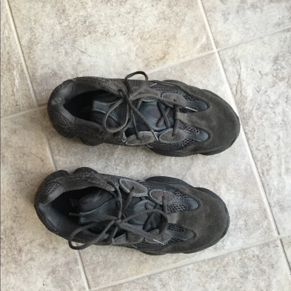 Yeezy 500 Black - Picture 4 of 4